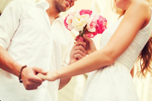 11 عادة تساعد المتزوجين على استعادة “شرارة الحب الأولى”